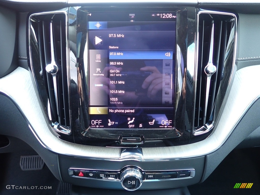 2021 Volvo XC60 T6 AWD Inscription Controls Photos