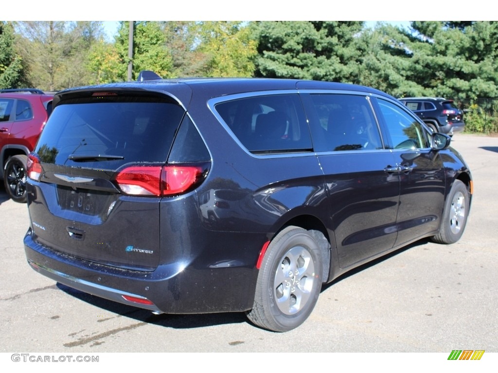 2020 Pacifica Hybrid Touring - Maximum Steel Metallic / Alloy/Black photo #5