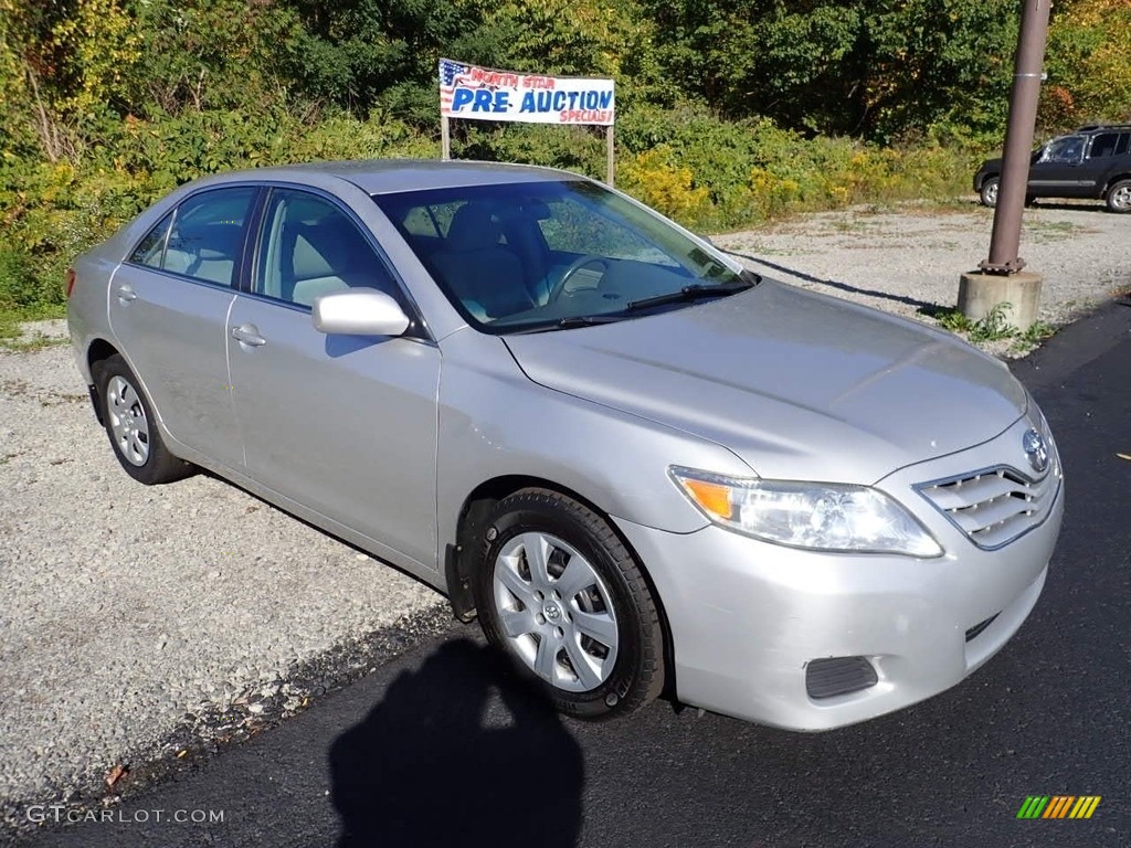 2010 Camry LE - Classic Silver Metallic / Ash Gray photo #5