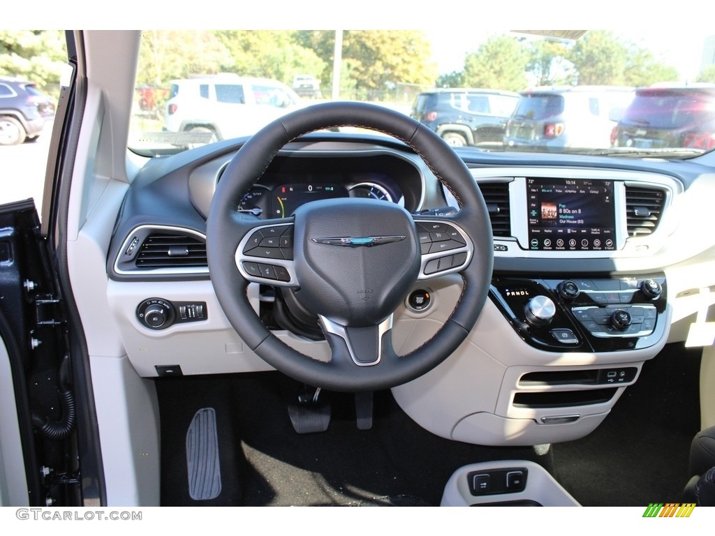 2020 Pacifica Hybrid Touring - Maximum Steel Metallic / Alloy/Black photo #17