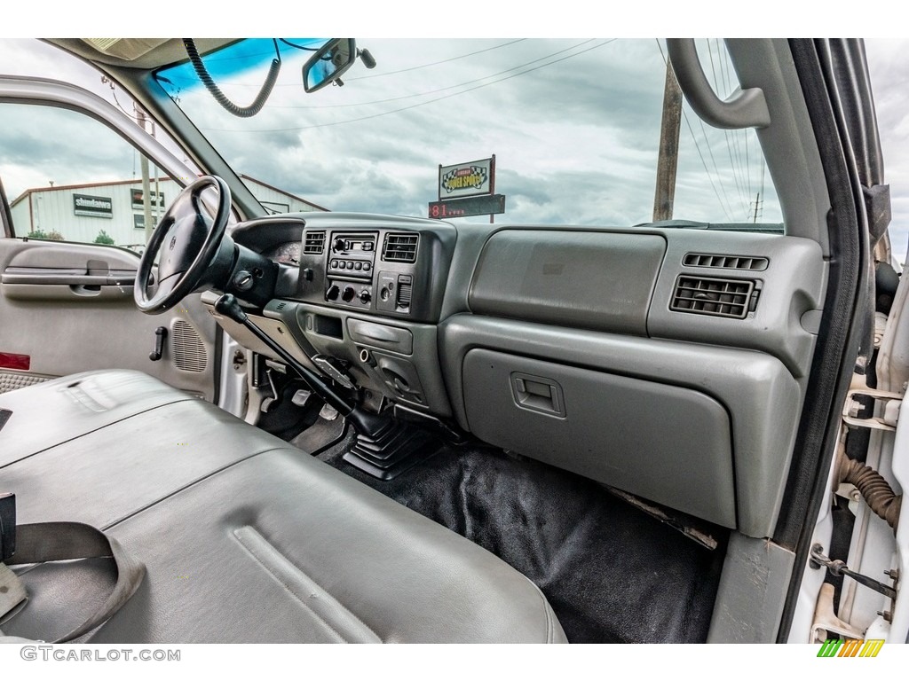 Medium Flint Interior 2002 Ford F350 Super Duty XL Regular Cab 4x4 Photo #139729911
