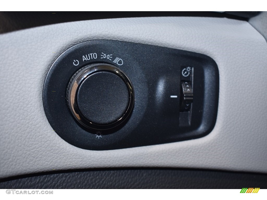 2014 SRX Luxury - Glacier Blue Metallic / Light Titanium/Ebony photo #12