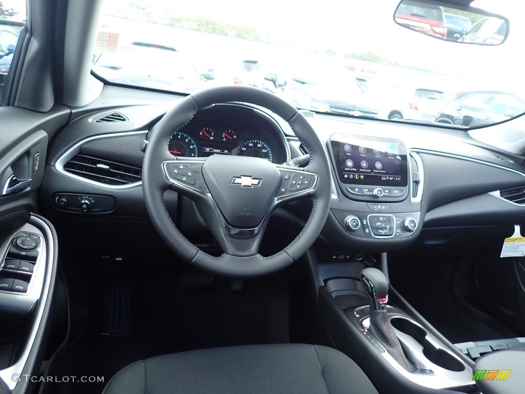 2021 Chevrolet Malibu RS Dashboard Photos