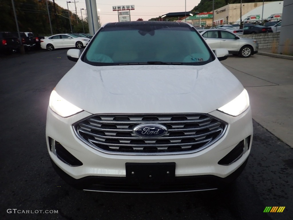 2019 Edge Titanium AWD - White Platinum / Ceramic photo #8