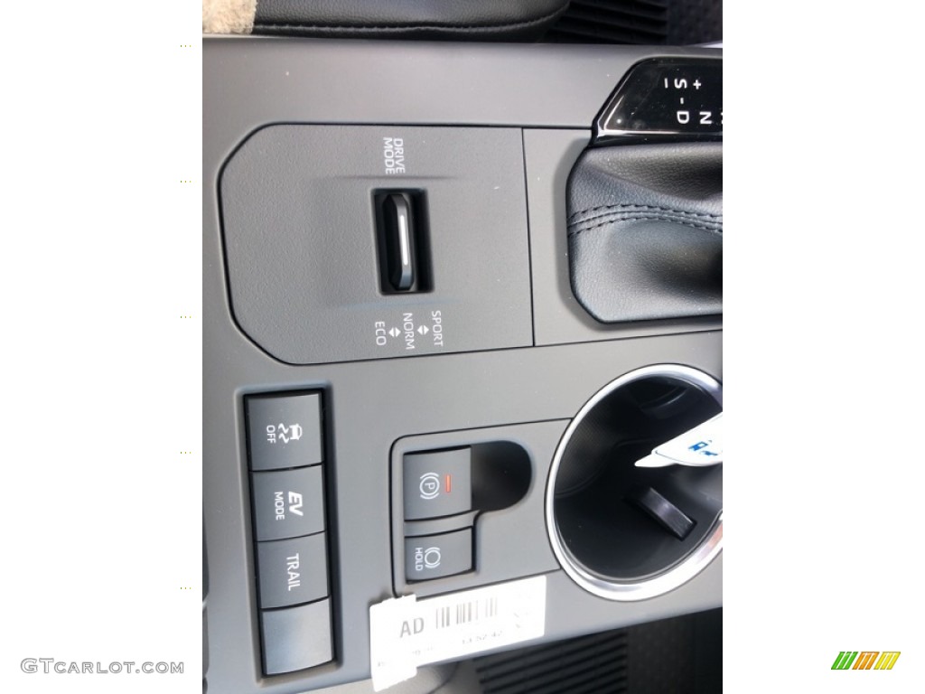2021 Toyota Highlander Hybrid XLE AWD Controls Photo #139735283