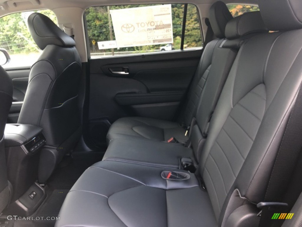 2021 Toyota Highlander Hybrid XLE AWD Rear Seat Photos