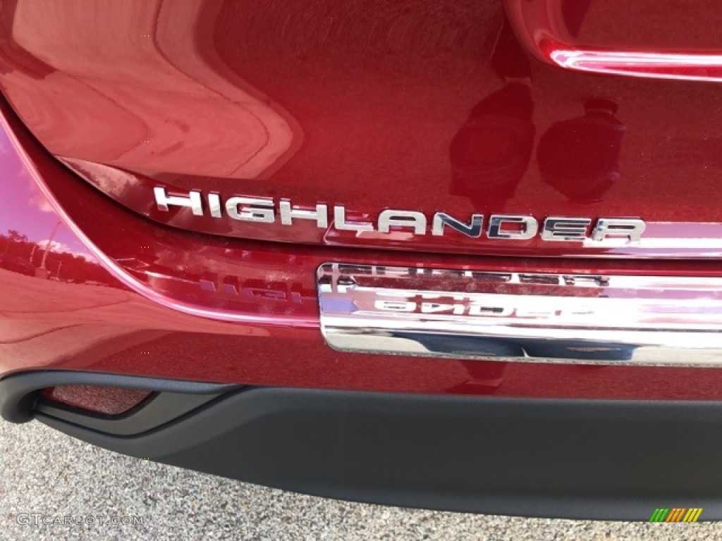 2021 Highlander Hybrid XLE AWD - Ruby Flare Pearl / Black photo #32