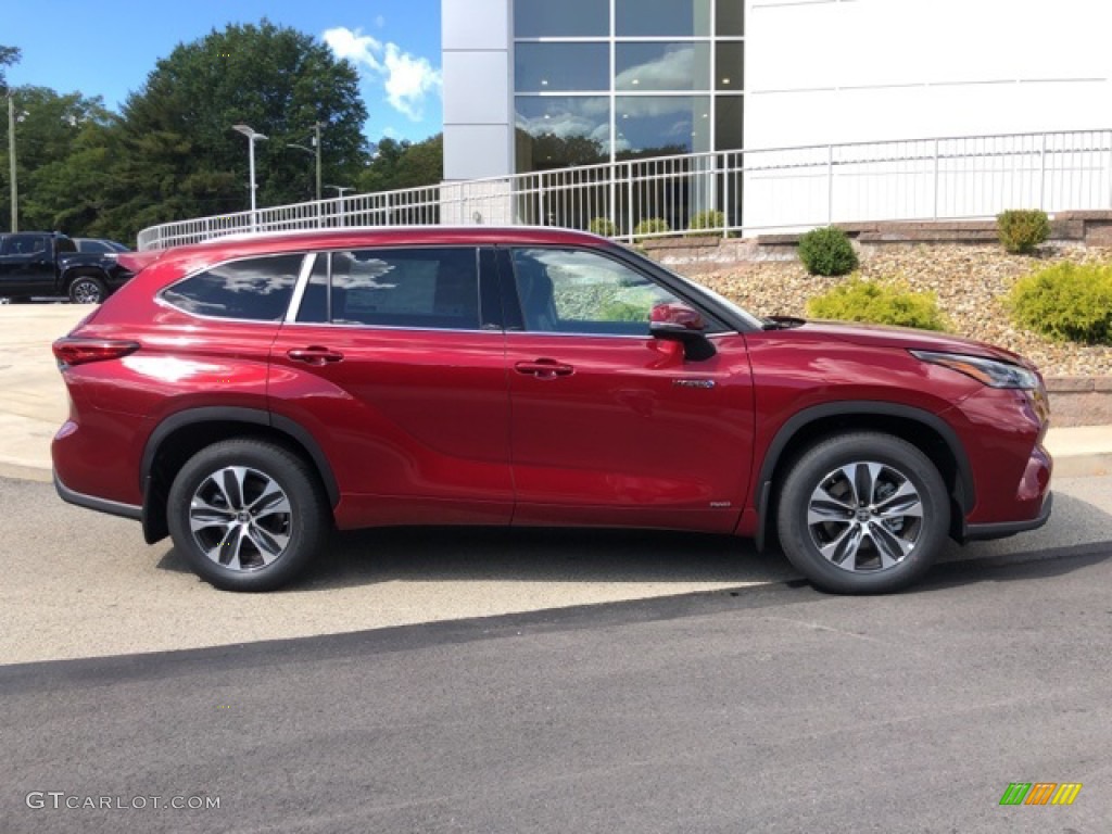 2021 Highlander Hybrid XLE AWD - Ruby Flare Pearl / Black photo #38