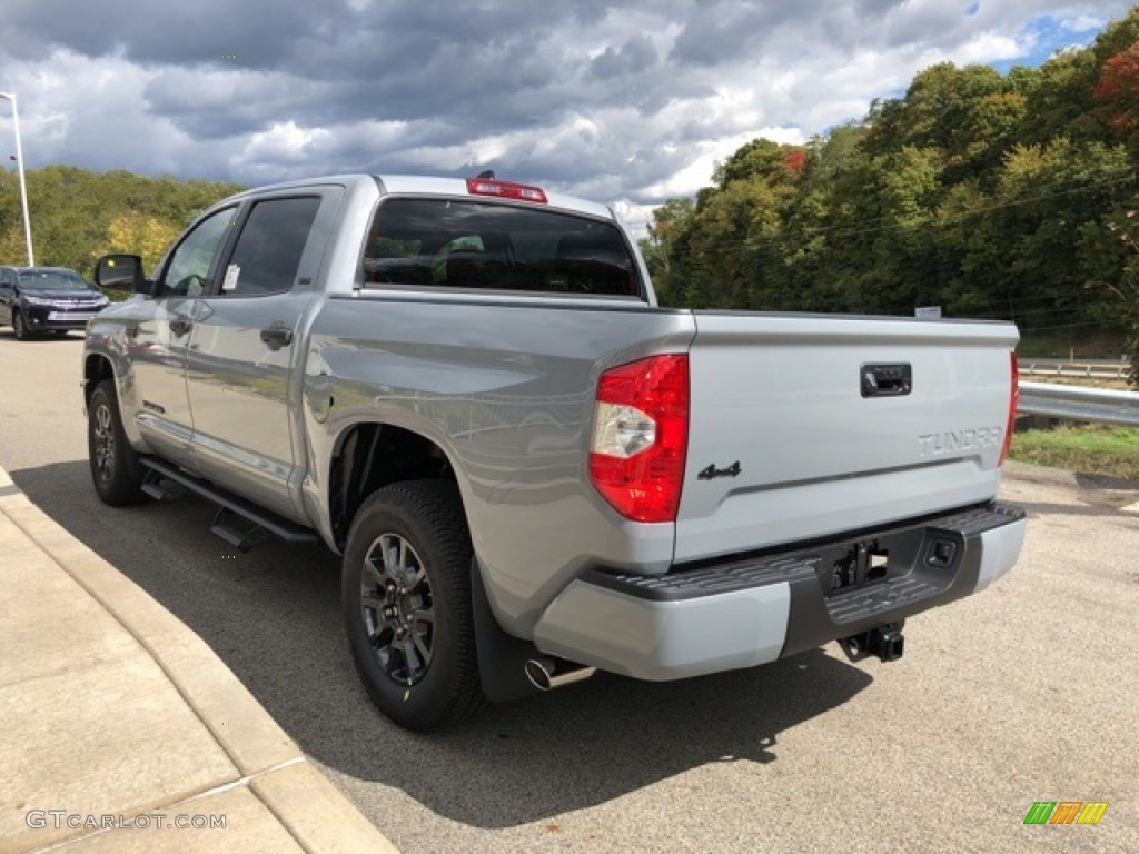 2021 Tundra SR5 CrewMax 4x4 - Cement / Black photo #2