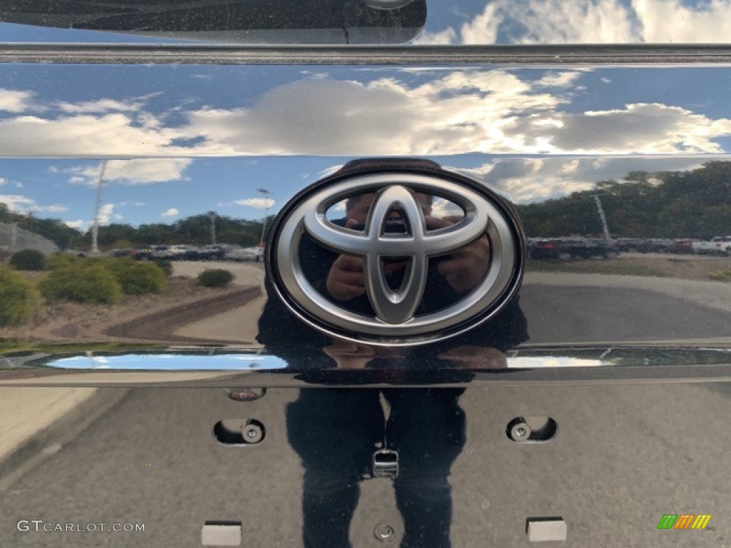 2021 Toyota Highlander XSE AWD Marks and Logos Photo #139737222