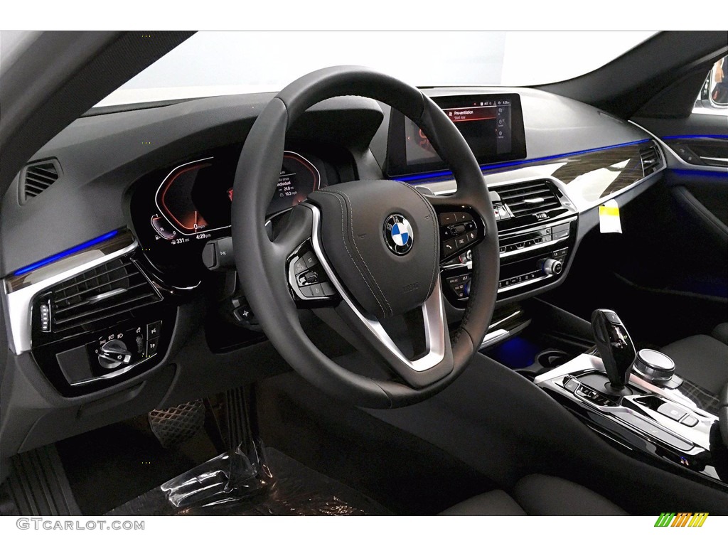 2020 5 Series 530i Sedan - Glacier Silver Metallic / Black photo #21