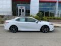 Super White - Camry SE AWD Photo No. 29
