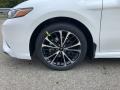 Super White - Camry SE AWD Photo No. 32