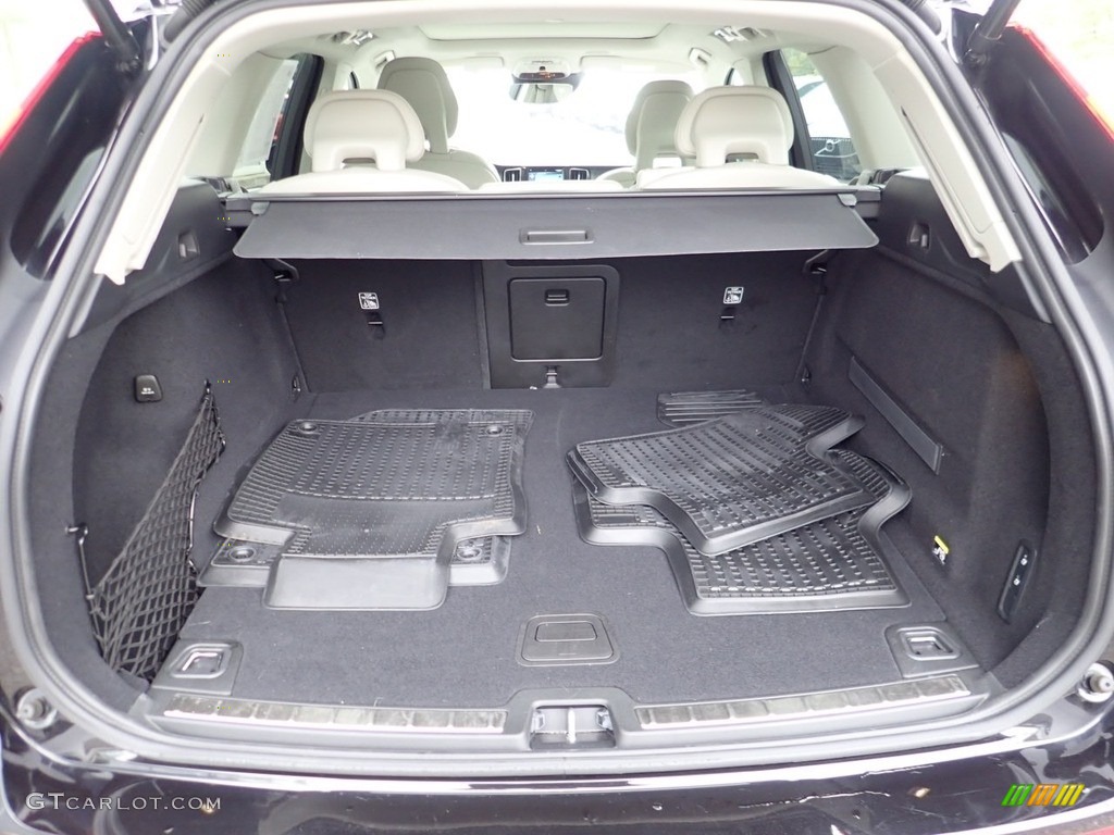 2018 Volvo XC60 T5 AWD Inscription Trunk Photo #139740201