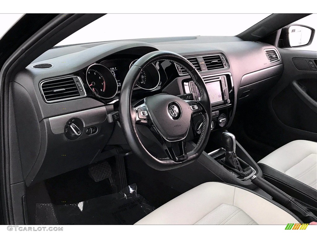 Black/Ceramique Interior 2016 Volkswagen Jetta Sport Photo #139743503