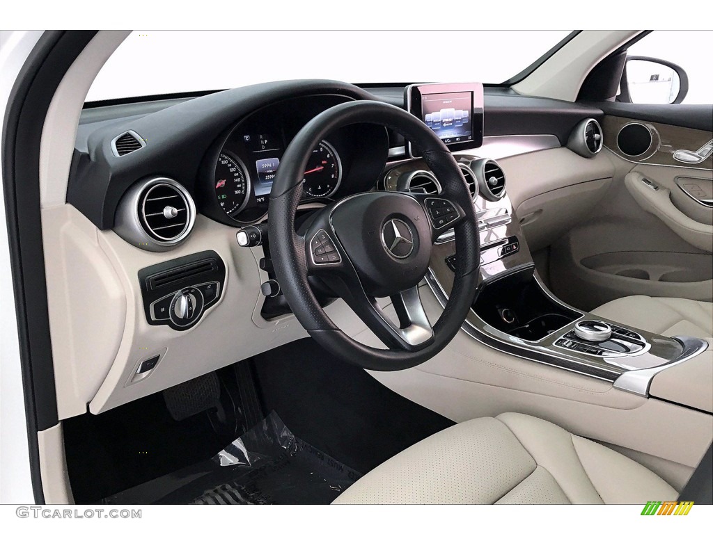 Silk Beige/Black Interior 2018 Mercedes-Benz GLC 300 4Matic Coupe Photo #139744361