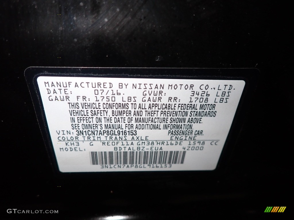 2016 Versa SV Sedan - Super Black / Charcoal photo #31