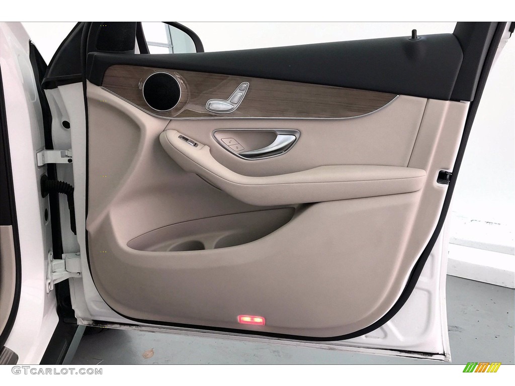 2018 Mercedes-Benz GLC 300 4Matic Coupe Silk Beige/Black Door Panel Photo #139744556