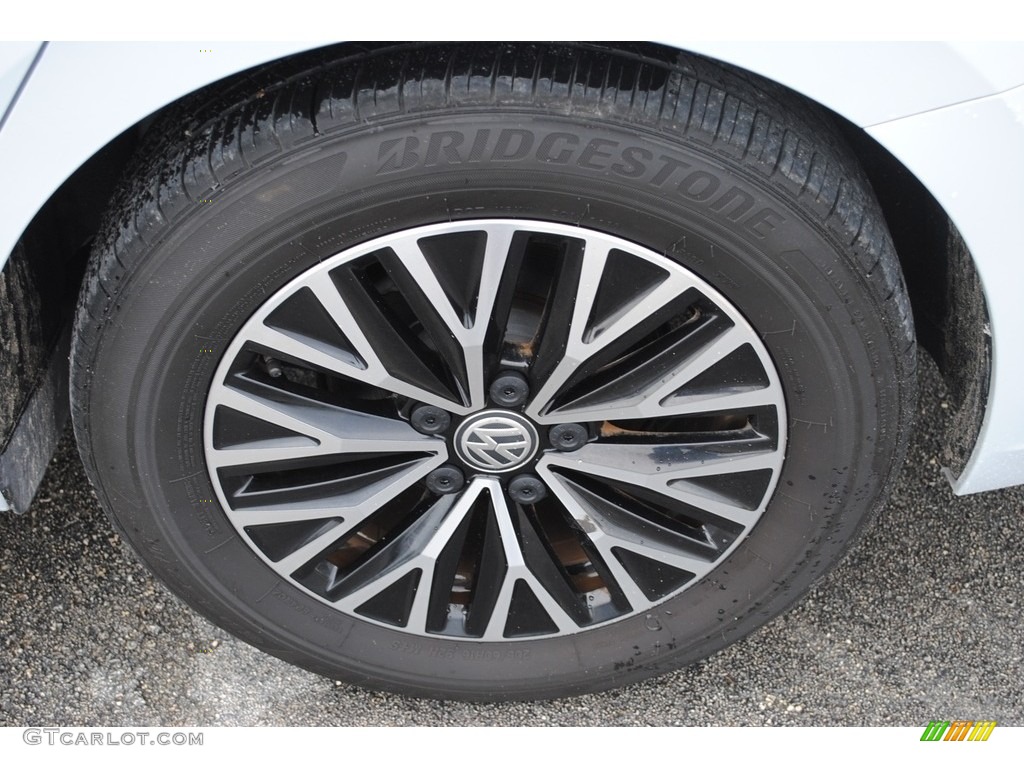 2019 Jetta SEL - White Silver Metallic / Titan Black photo #10