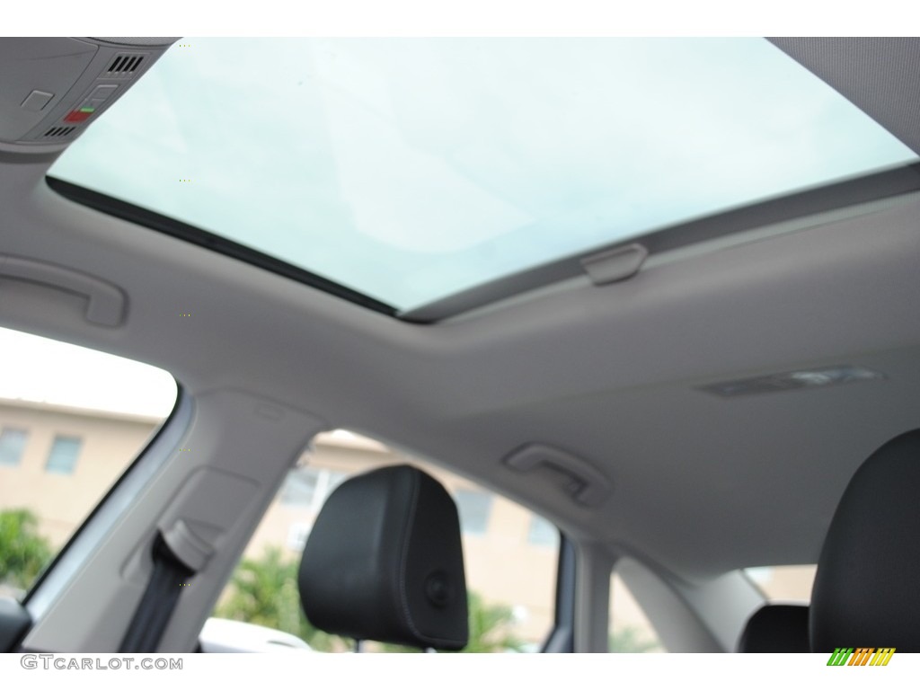 2019 Jetta SEL - White Silver Metallic / Titan Black photo #15