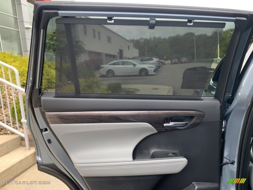 2021 Toyota Highlander Hybrid Platinum AWD Graphite Door Panel Photo #139751855
