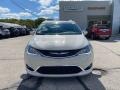 2020 Luxury White Pearl Chrysler Pacifica Limited  photo #8