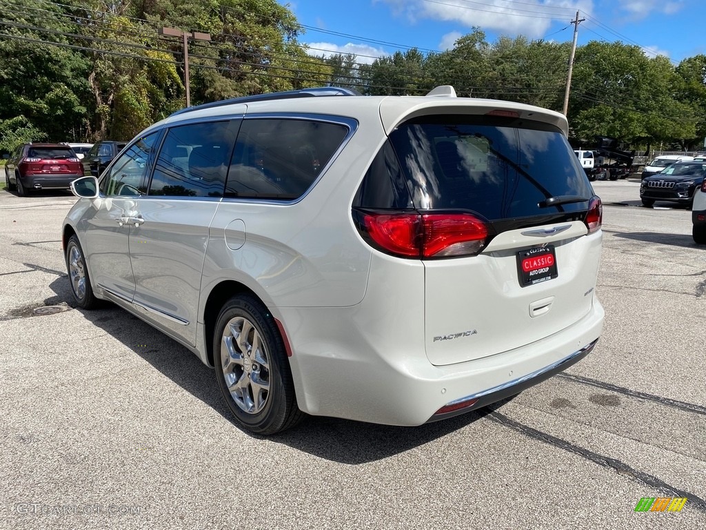 2020 Pacifica Limited - Luxury White Pearl / Alloy/Black photo #10