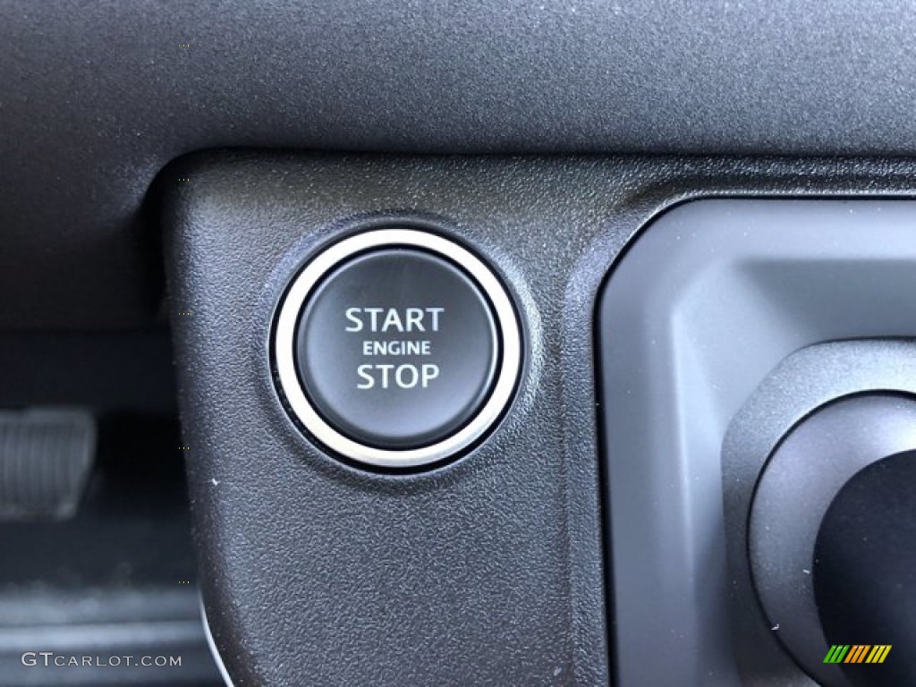 2020 Land Rover Defender 110 S Controls Photo #139755887