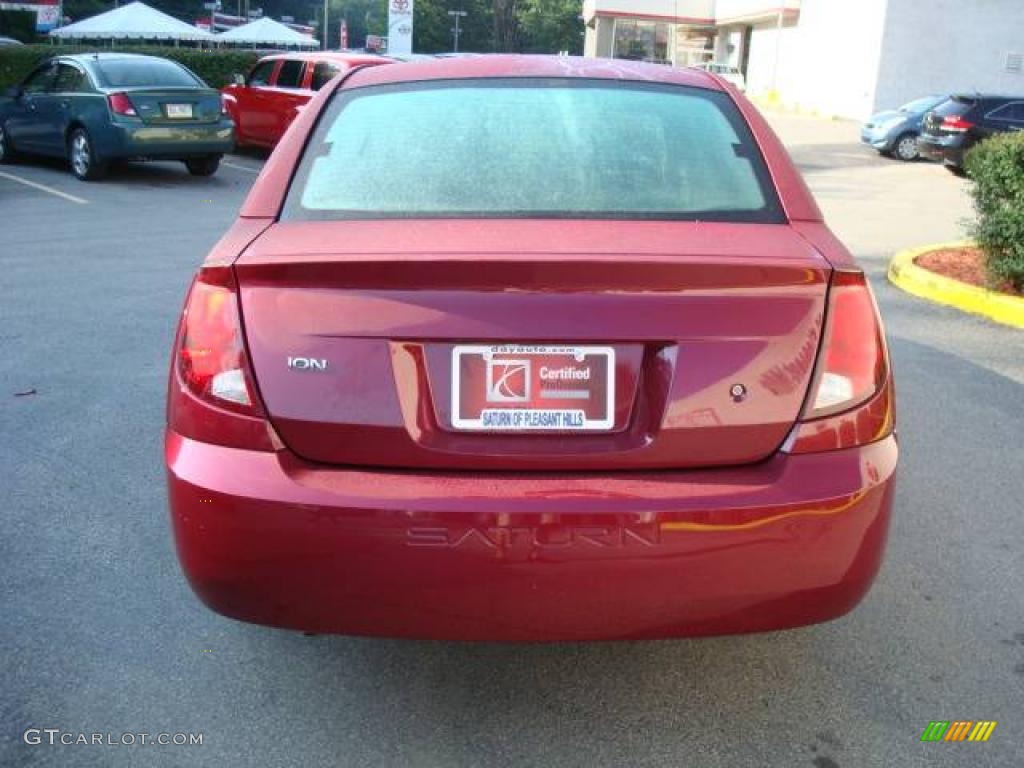 2005 ION 2 Sedan - Berry Red / Gray photo #3