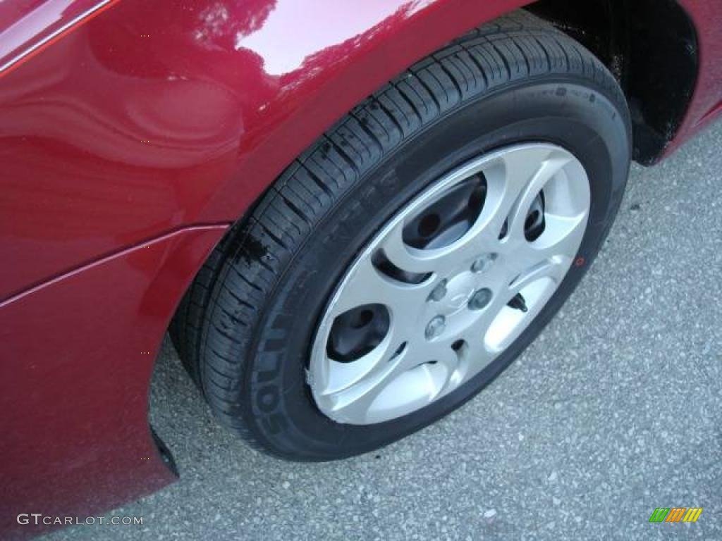 2005 ION 2 Sedan - Berry Red / Gray photo #7