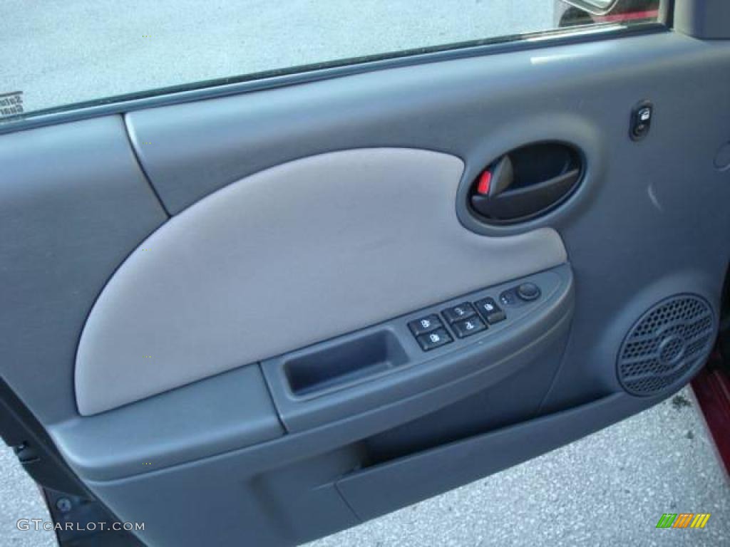 2005 ION 2 Sedan - Berry Red / Gray photo #11