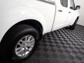 2017 Glacier White Nissan Frontier SV Crew Cab 4x4  photo #15