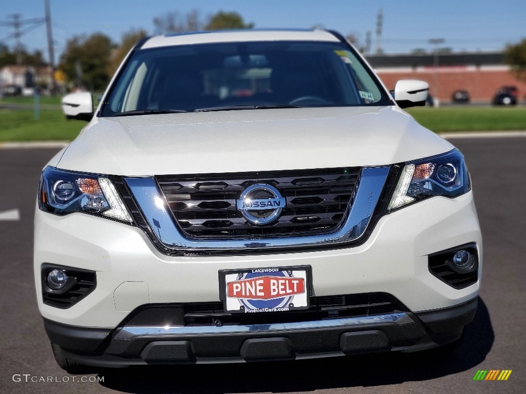 2019 Pathfinder Platinum 4x4 - Pearl White Tricoat / Charcoal photo #15