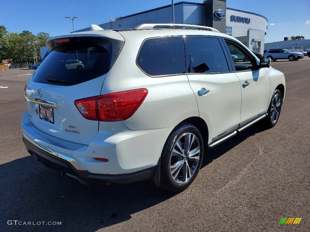 2019 Pathfinder Platinum 4x4 - Pearl White Tricoat / Charcoal photo #20