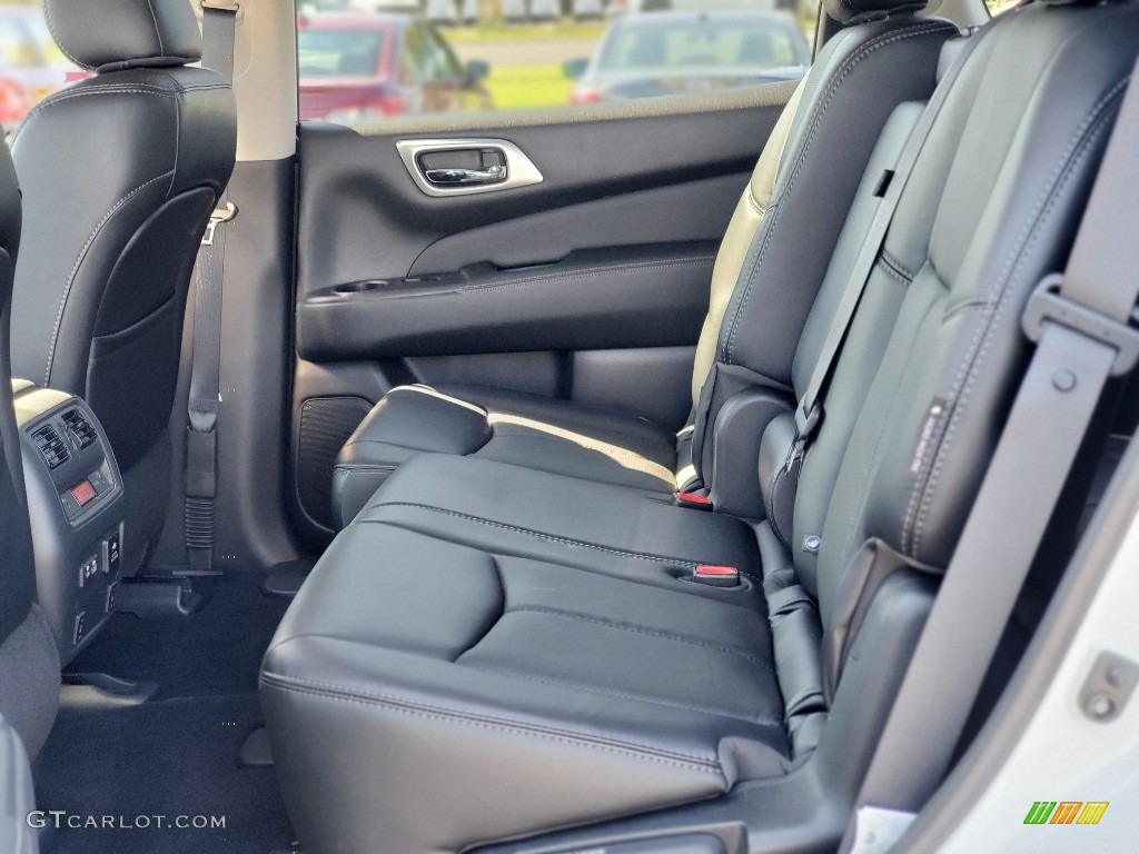 2019 Pathfinder Platinum 4x4 - Pearl White Tricoat / Charcoal photo #31