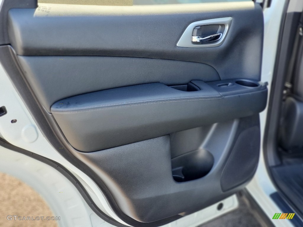 2019 Pathfinder Platinum 4x4 - Pearl White Tricoat / Charcoal photo #32