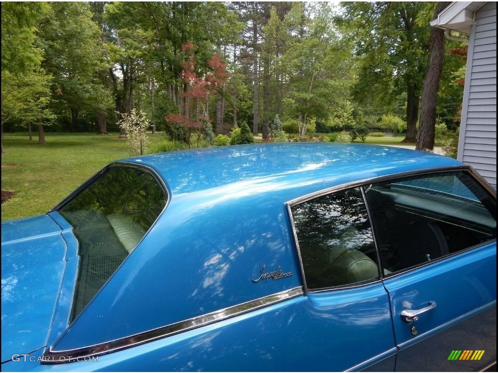 1969 Chevrolet Impala SS Sport Coupe Marks and Logos Photos