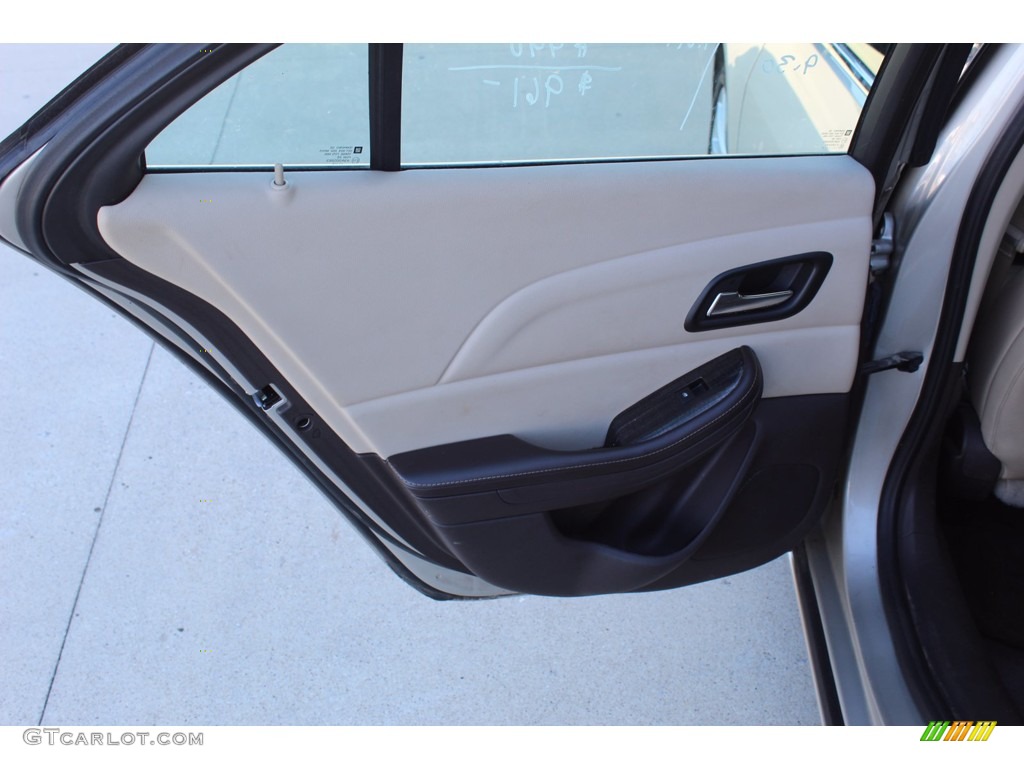 2015 Malibu LT - Champagne Silver Metallic / Cocoa/Light Neutral photo #17