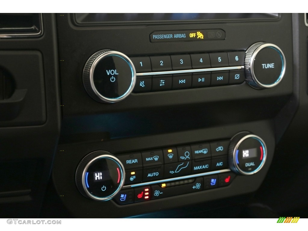 2019 Ford Expedition Limited 4x4 Controls Photos
