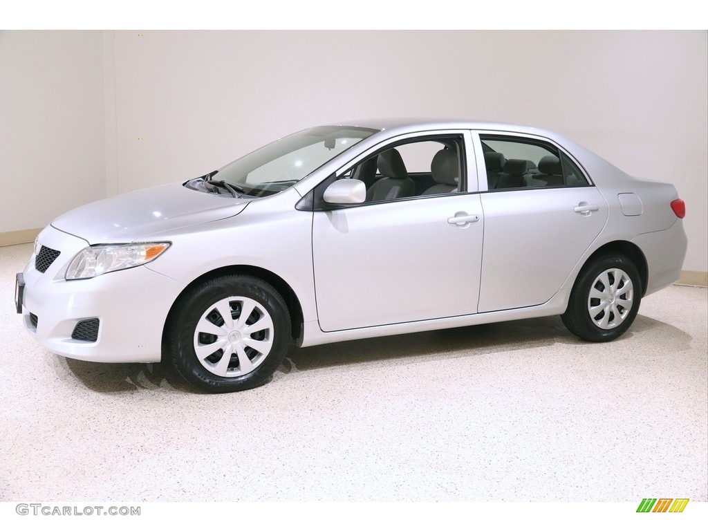 2010 Corolla LE - Classic Silver Metallic / Ash photo #3