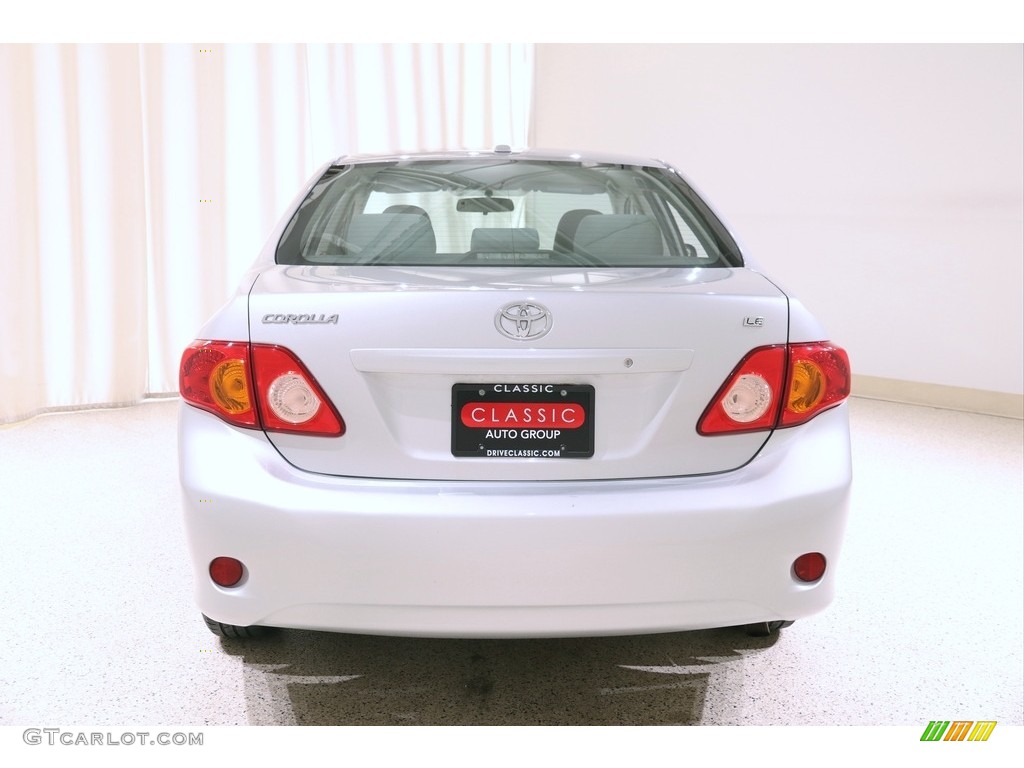 2010 Corolla LE - Classic Silver Metallic / Ash photo #15