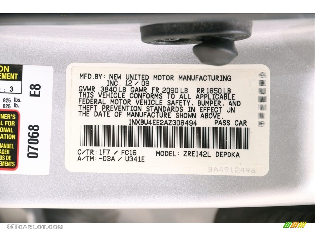 2010 Corolla LE - Classic Silver Metallic / Ash photo #17