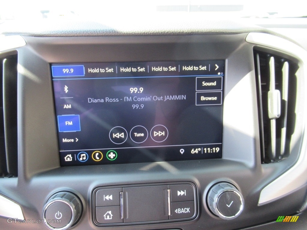 2020 GMC Terrain SLT Controls Photo #139777674
