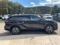 2021 Opulent Amber Toyota Highlander XLE AWD  photo #28