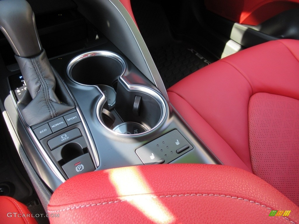 2019 Camry XSE - Wind Chill Pearl / Red photo #19