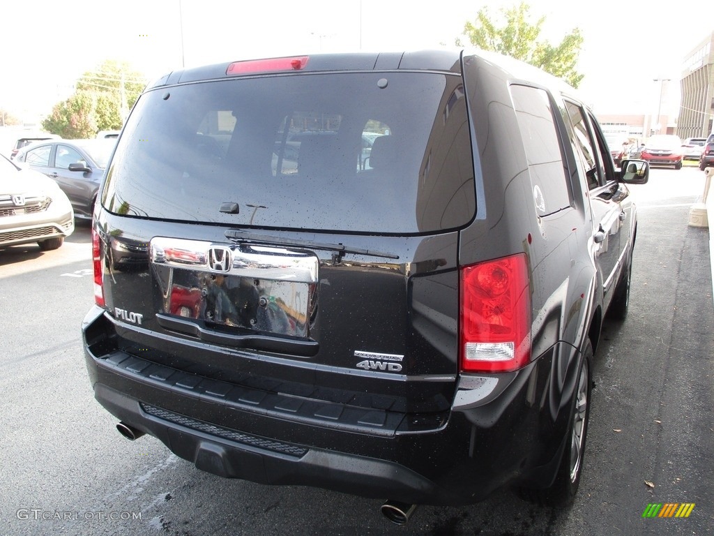 2015 Pilot SE 4WD - Crystal Black Pearl / Gray photo #5