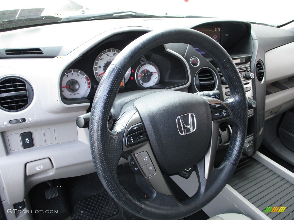 2015 Pilot SE 4WD - Crystal Black Pearl / Gray photo #18