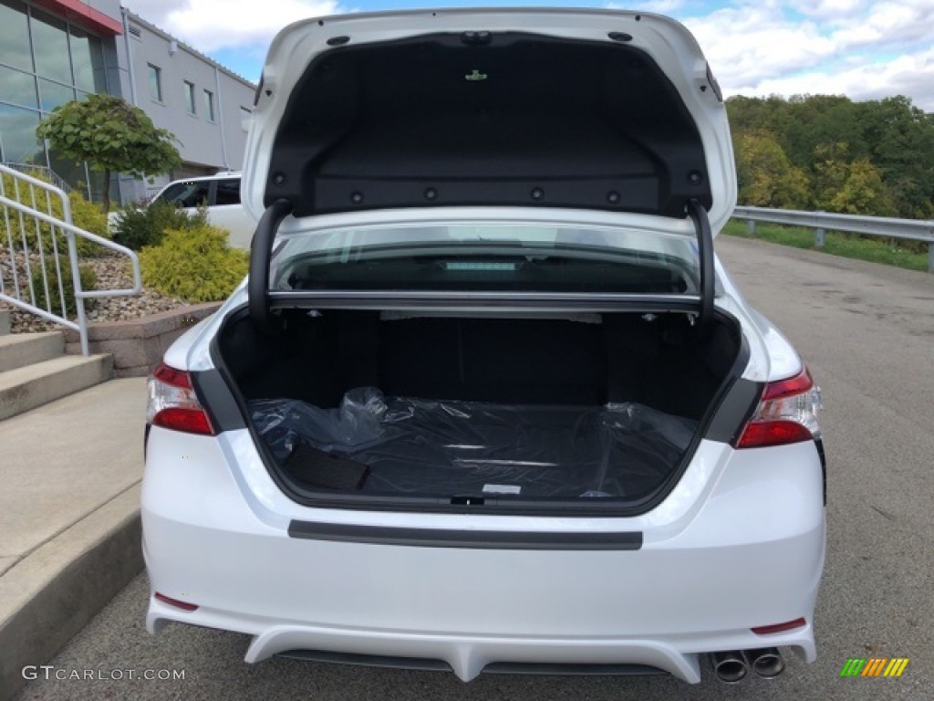2020 Toyota Camry SE AWD Nightshade Edition Trunk Photos