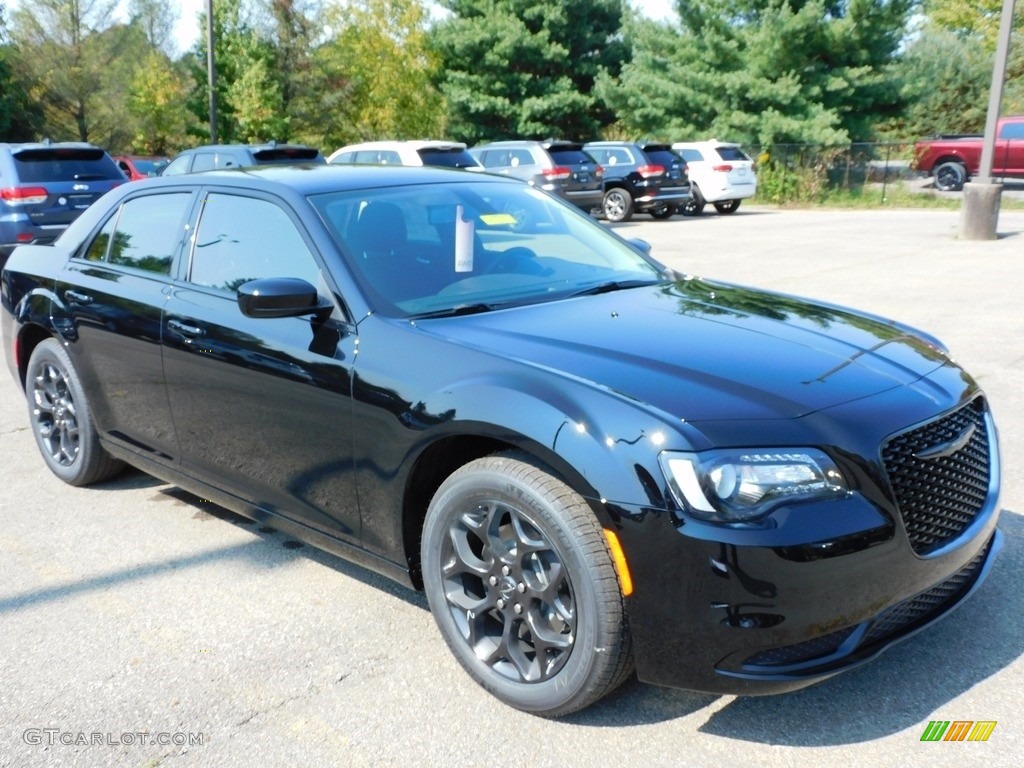 Gloss Black 2020 Chrysler 300 Touring AWD Exterior Photo #139786041