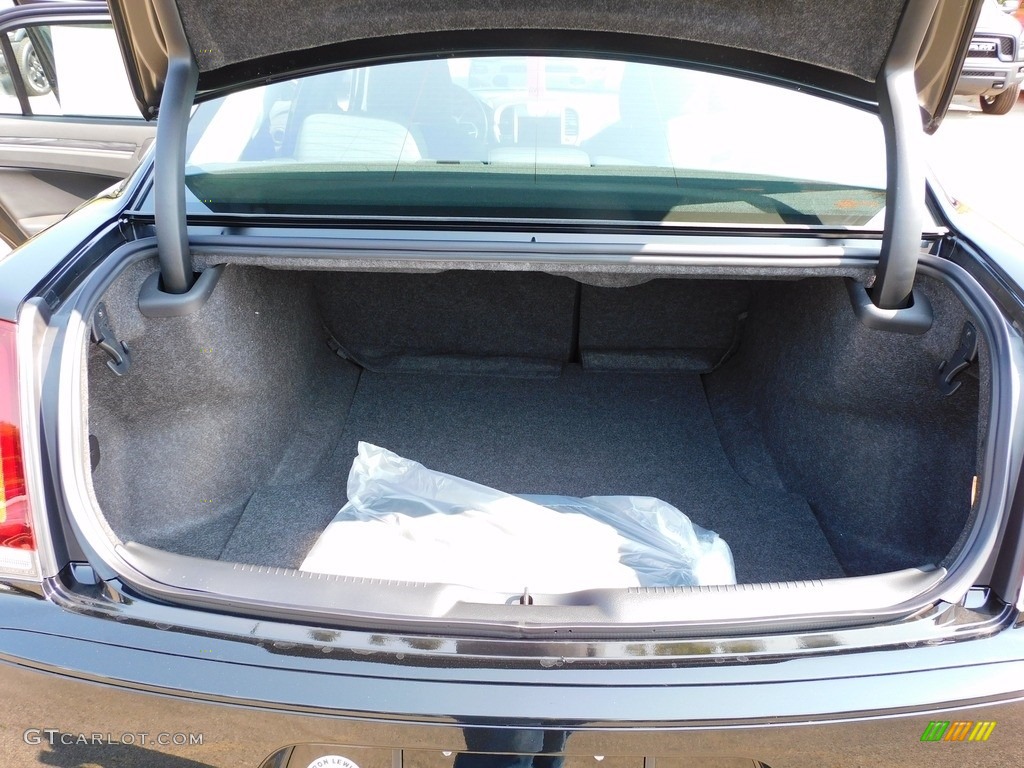 2020 Chrysler 300 Touring AWD Trunk Photos